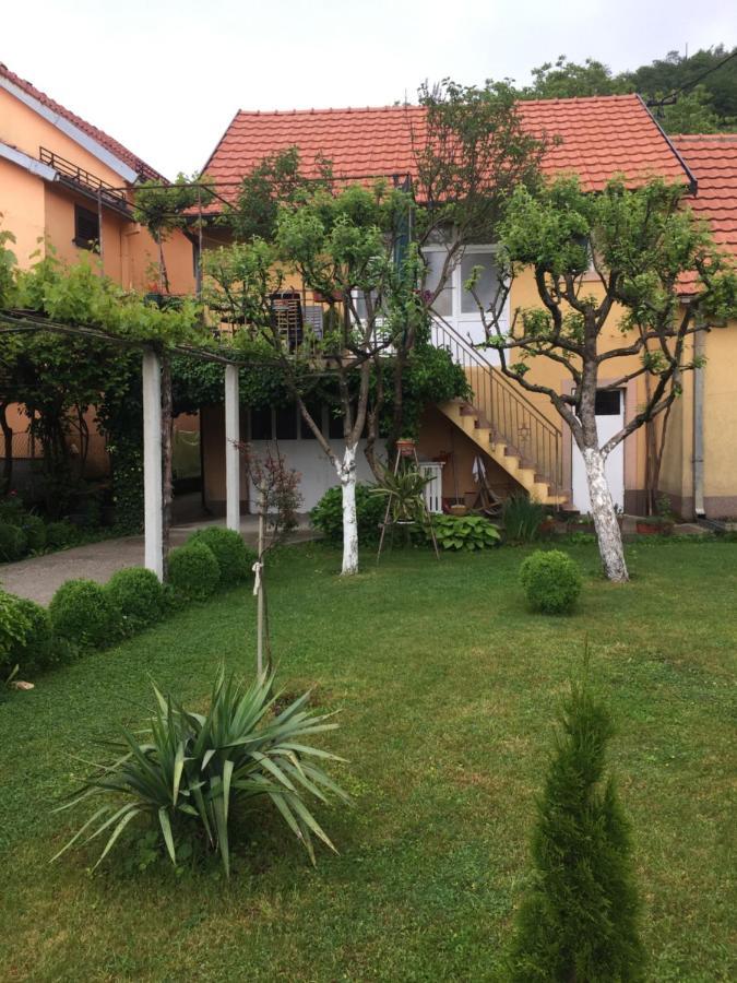 Apartman Lili Cetinje Luaran gambar