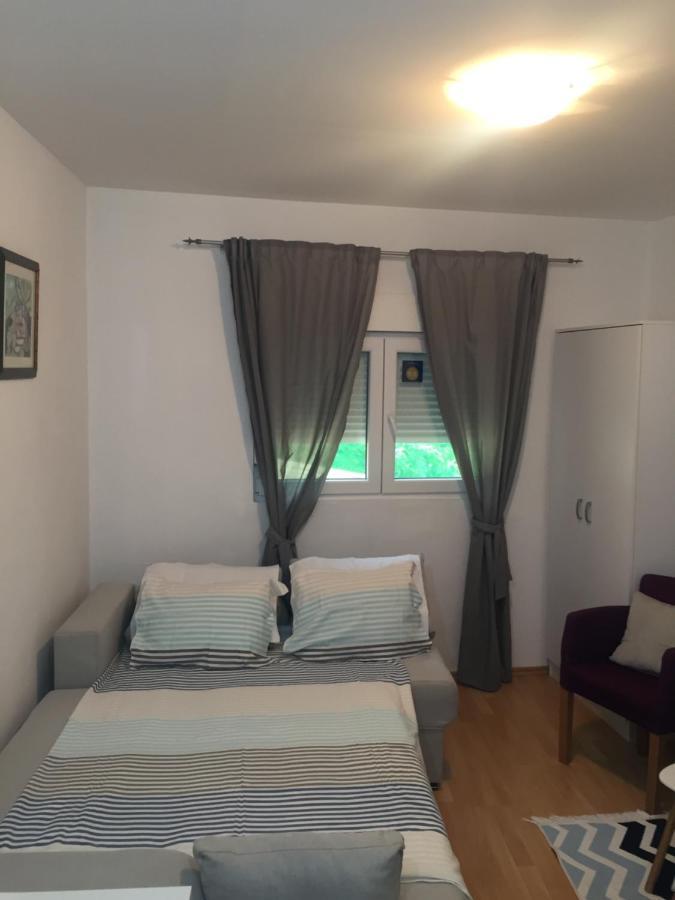 Apartman Lili Cetinje Luaran gambar